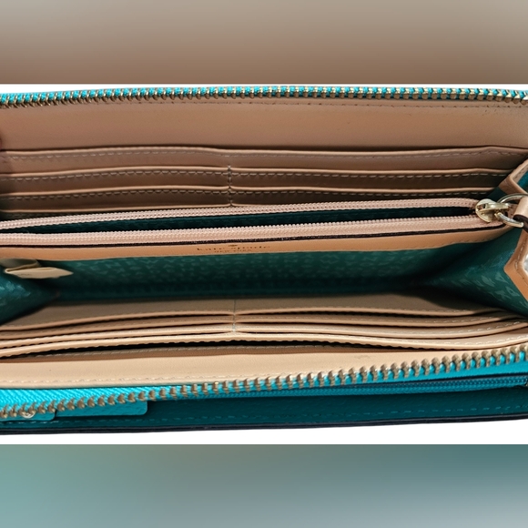 Kate Spade Aqua/Teal Wristlet - Picture 5 of 8